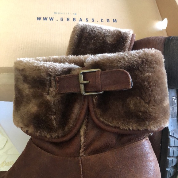 NEW Brown Faux Fur Trimmed Bass Booties - Picture 5 of 5